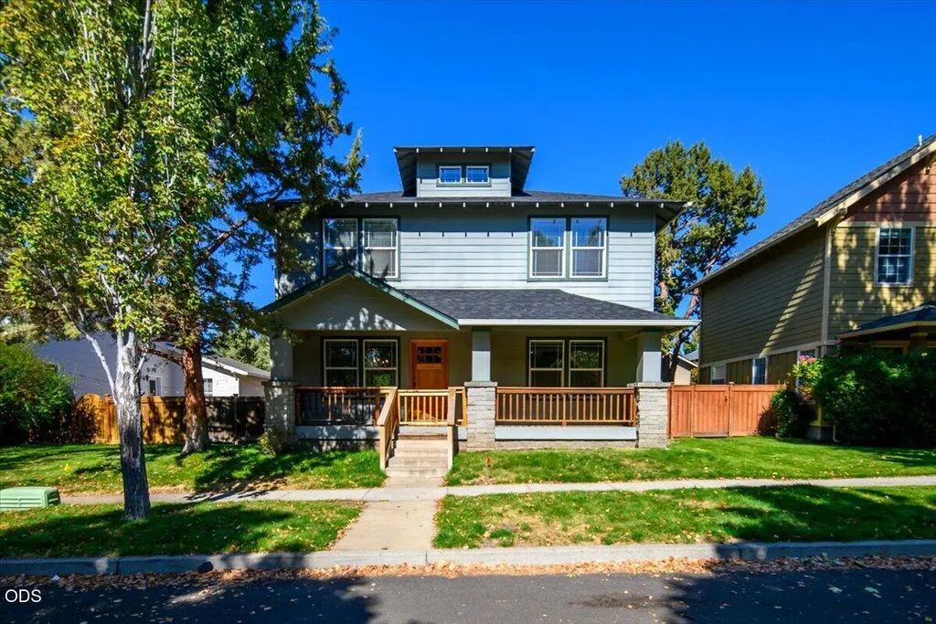 21328 Oakview Drive, Bend