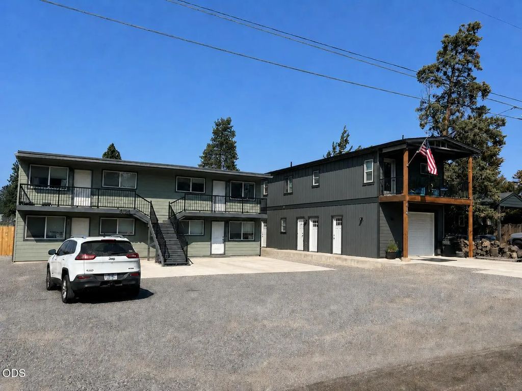 404 Se Railroad Street, Bend