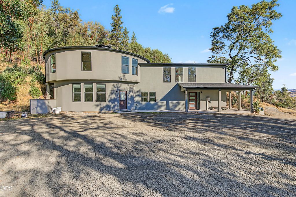 1650 Neil Creek Road, Ashland
