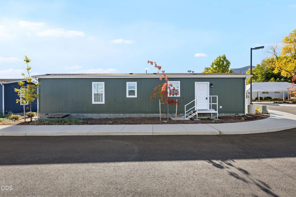 460 Arnos Street 45, Talent