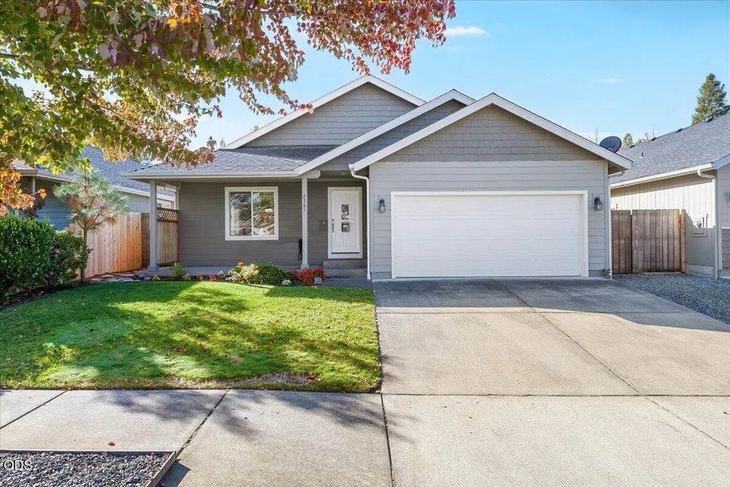 2287 Sw Gayle Way, Grants Pass