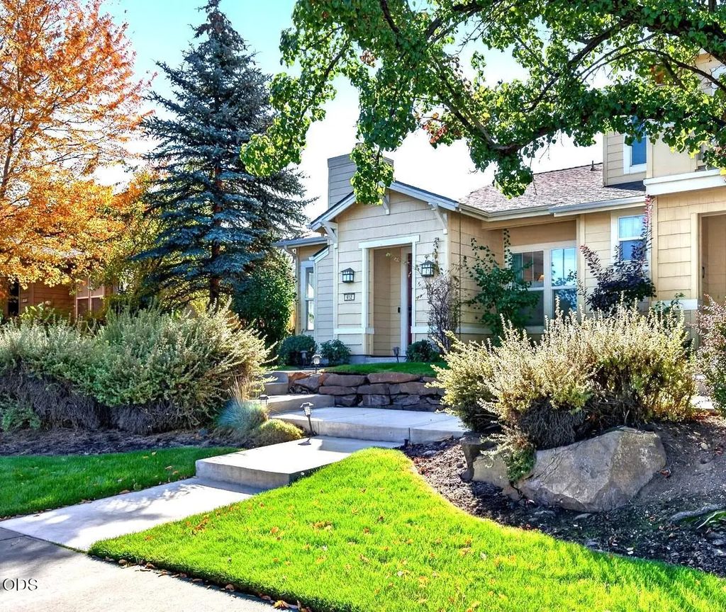 612 Sw Hill Street, Bend