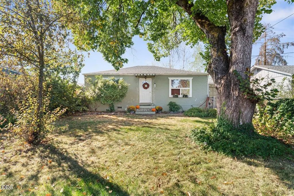 241 Marion Lane, Grants Pass