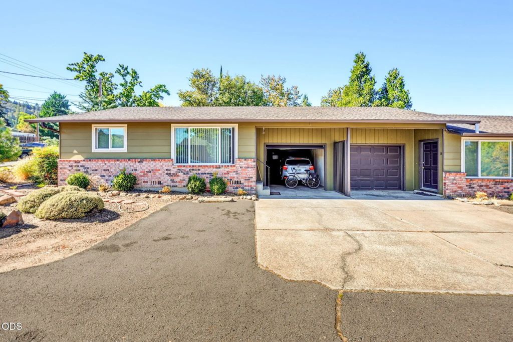 268 W Hersey Street, Ashland