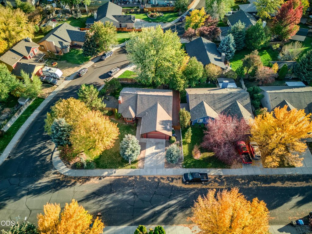 2120 Nw Ivy Avenue, Redmond
