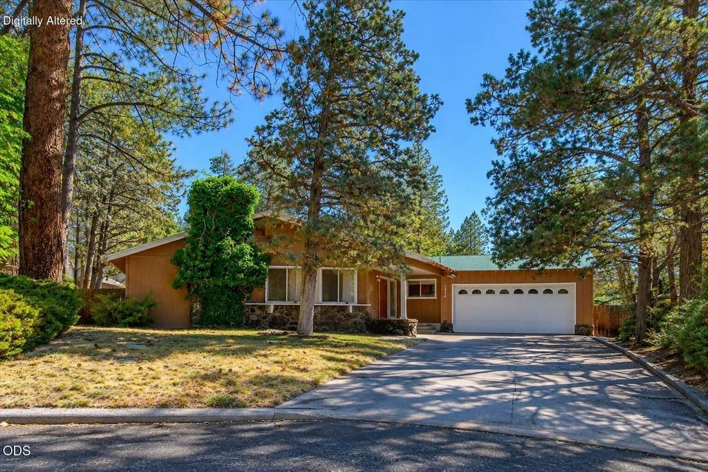1934 Nw Eastes Street Nw, Bend