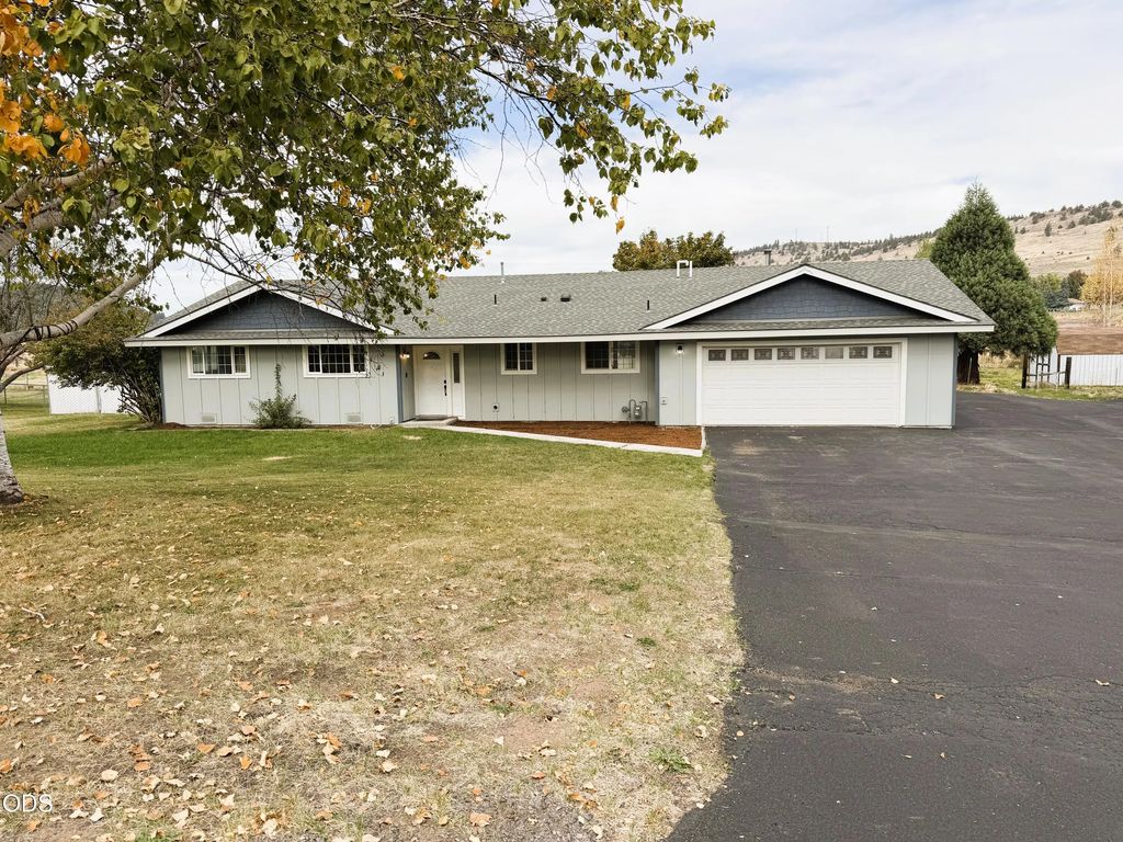 5220 Mason Lane, Klamath Falls