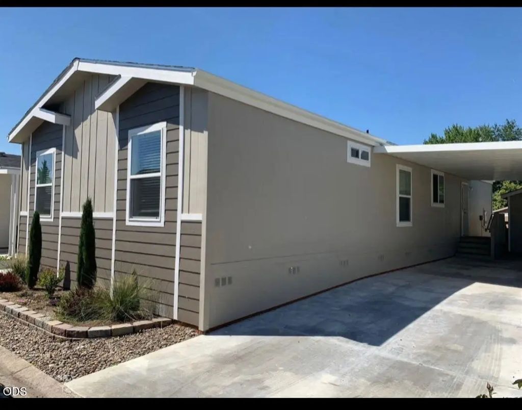 3555 S Pacific Highway Spc 227, Medford