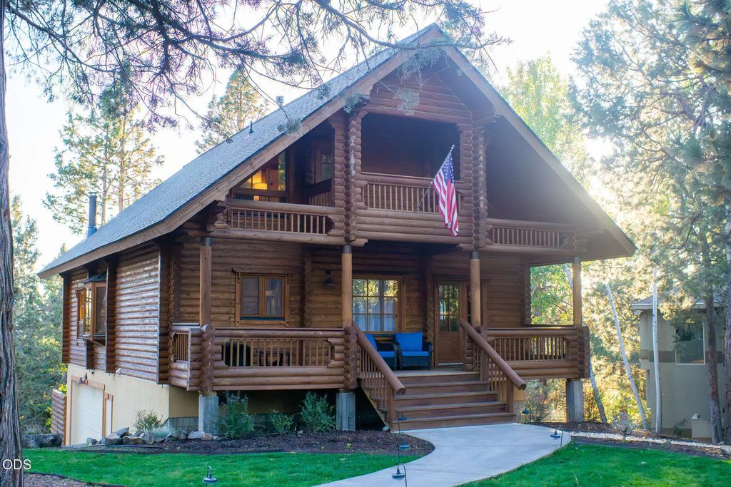 11020 Kestrel Road, Klamath Falls