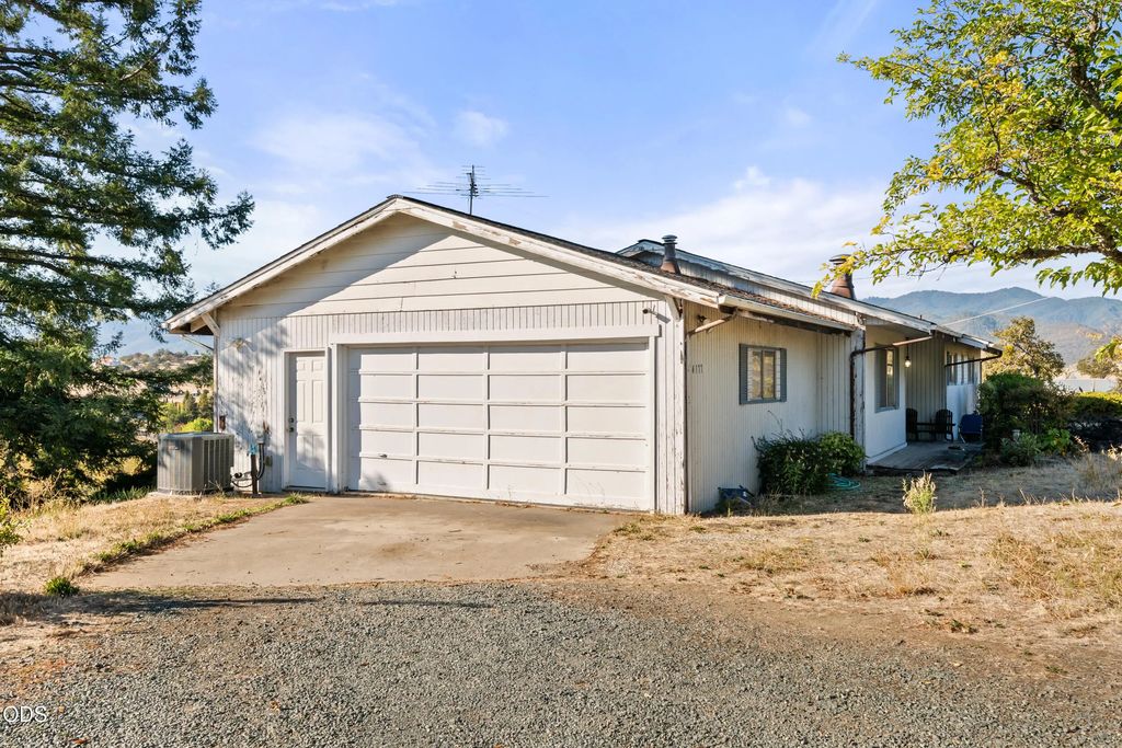 4177 Payne Road, Medford