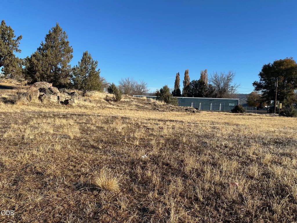 3400 Market Street Lot 3400, Bonanza