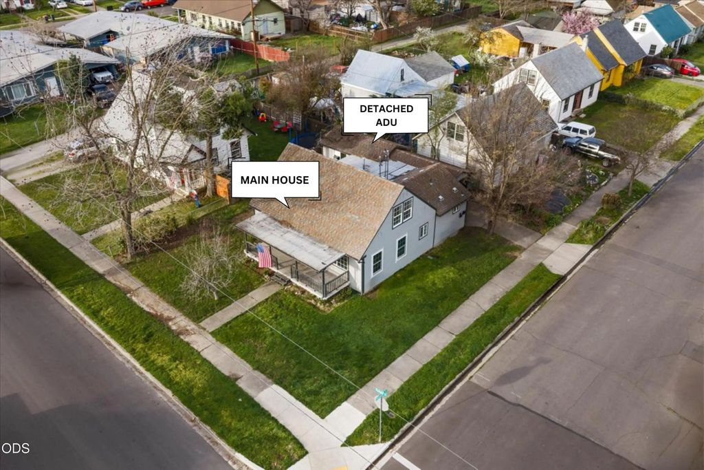 415 Summit Avenue, Medford