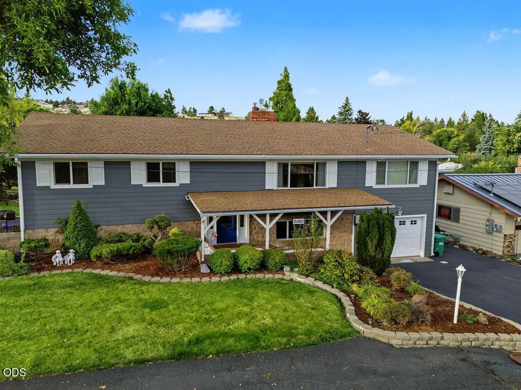 2460 Redwood Drive, Klamath Falls