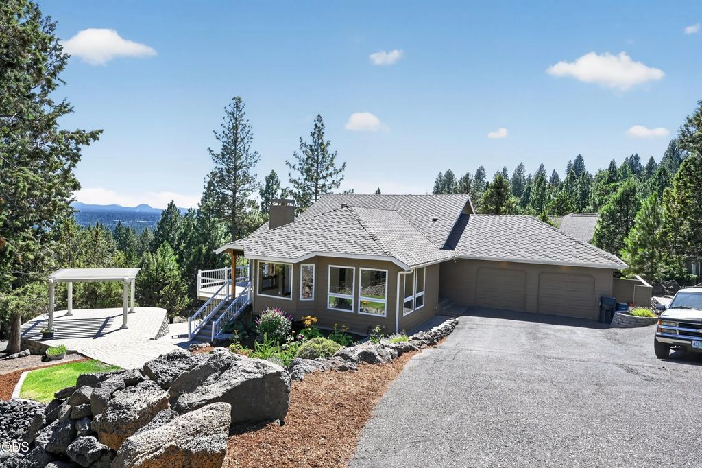 1573 Nw City View Drive, Bend