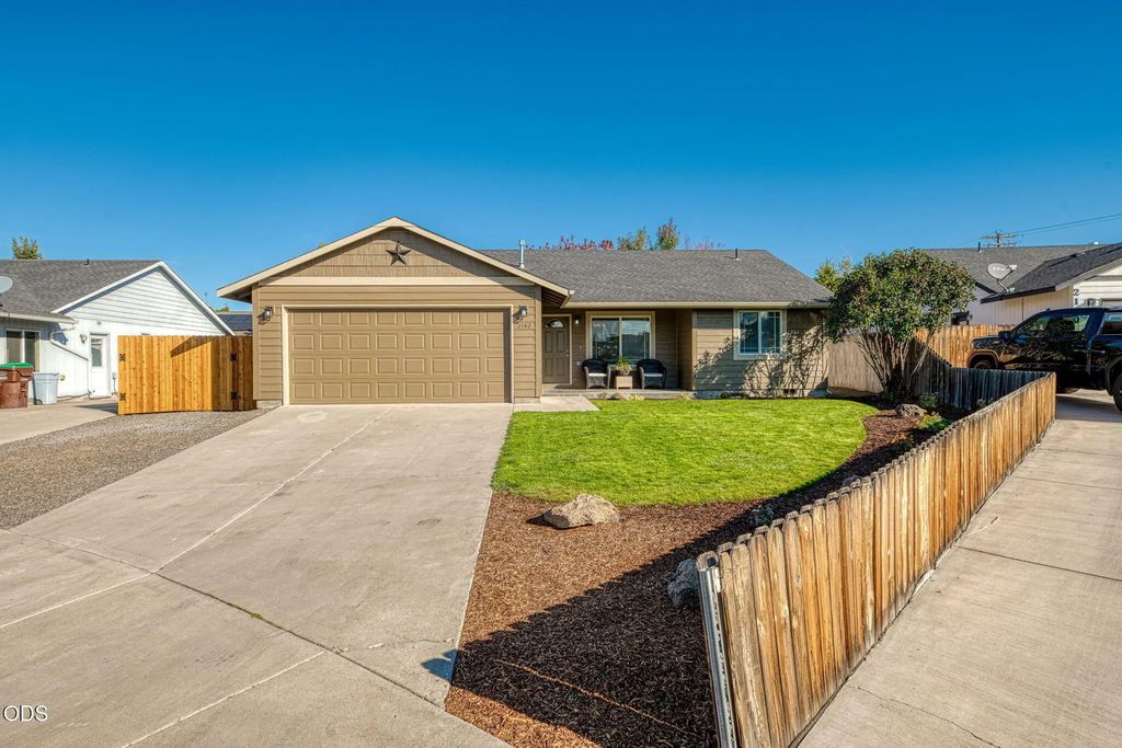 2142 Ne Wolverine Loop, Prineville