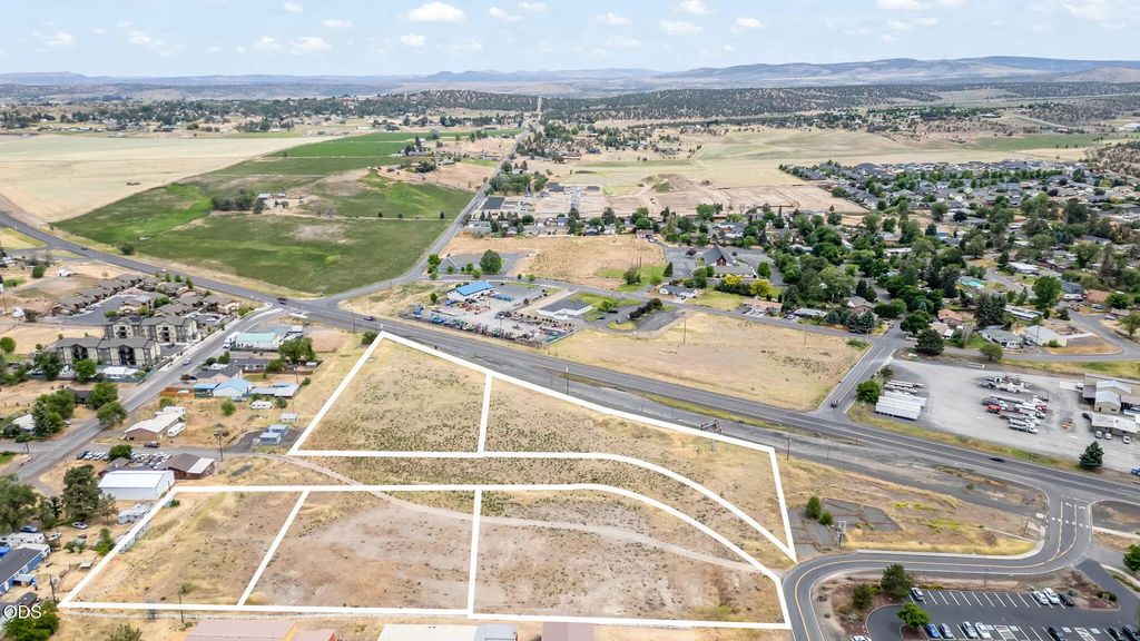 Ne Hwy 97 Tl 400-404, Madras