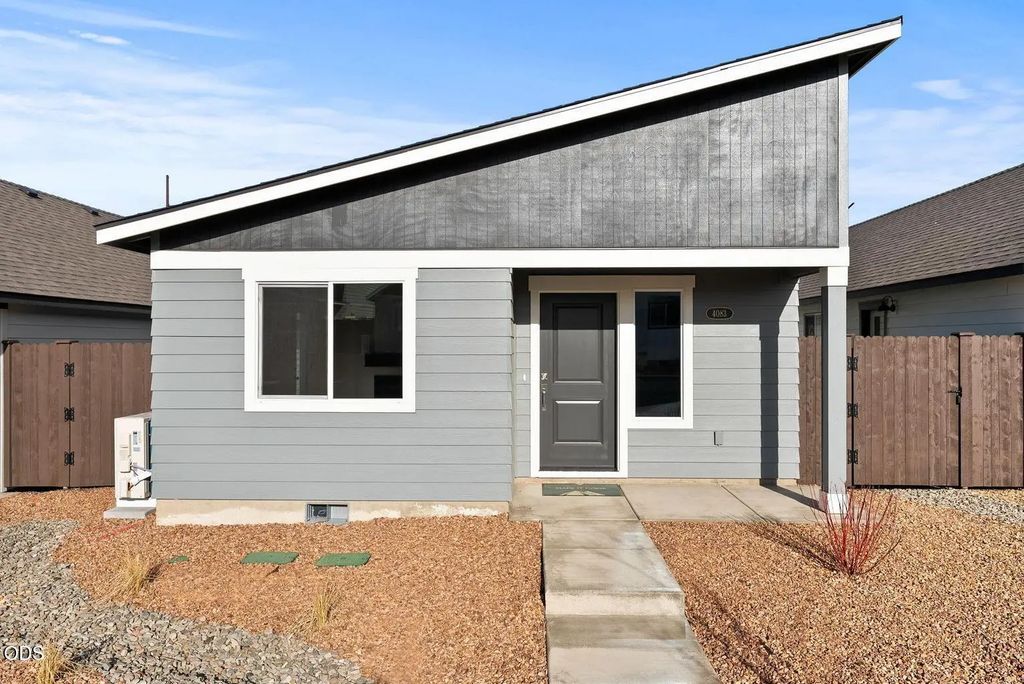 4020 Sw Pumice Avenue 136, Redmond