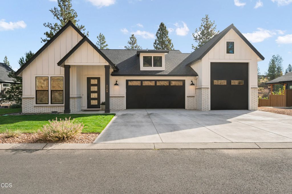 2169 Nw Skyline Ranch Road, Bend