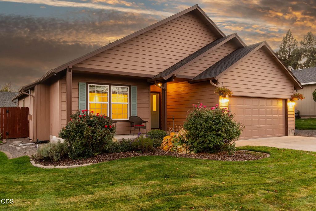 2118 Sw Pumice Avenue, Redmond