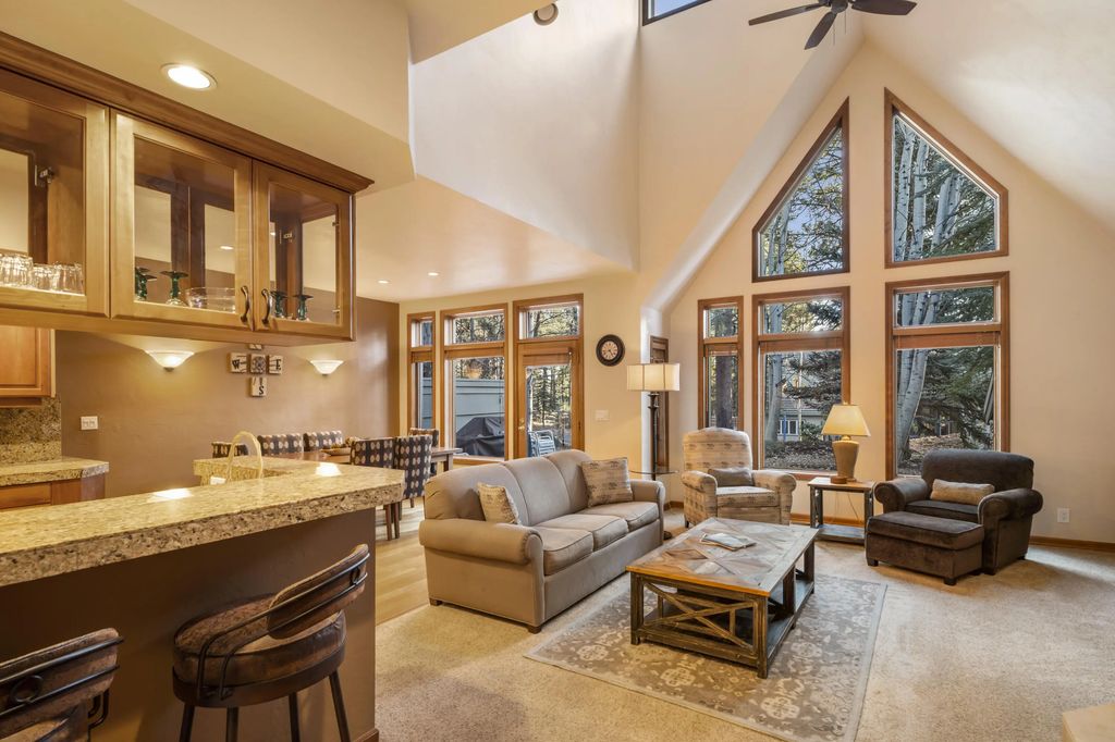 56954 Peppermill Circle 02-d, Sunriver