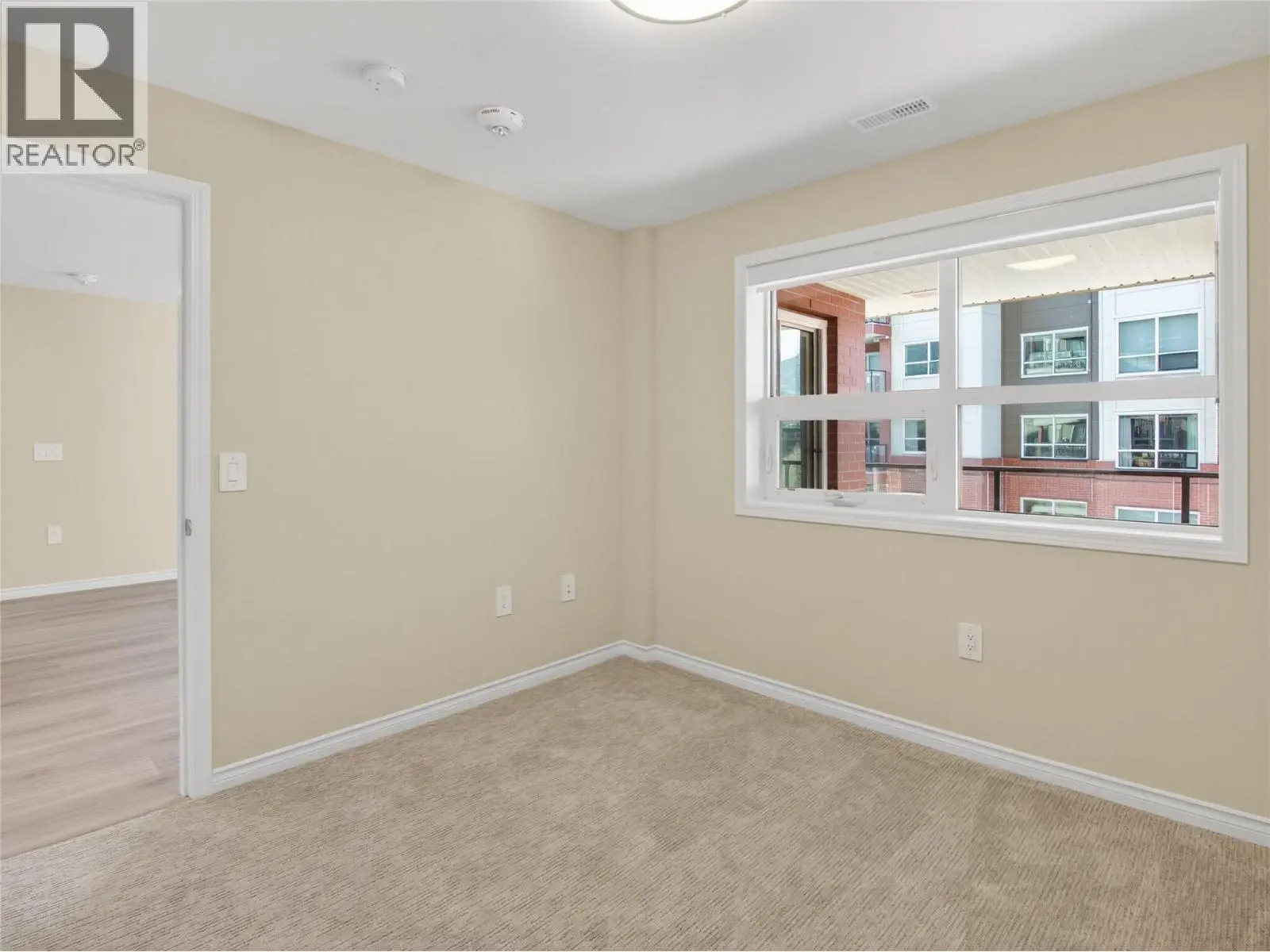 3362 Skaha Lake Road Unit# 604. Penticton, British Columbia