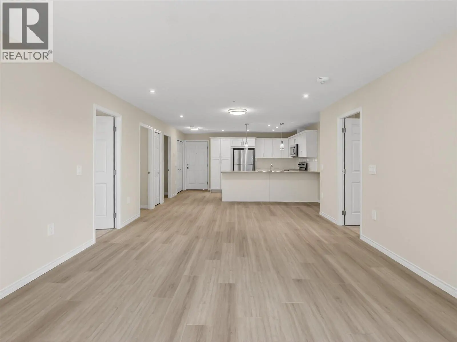 3362 Skaha Lake Road Unit# 604. Penticton, British Columbia