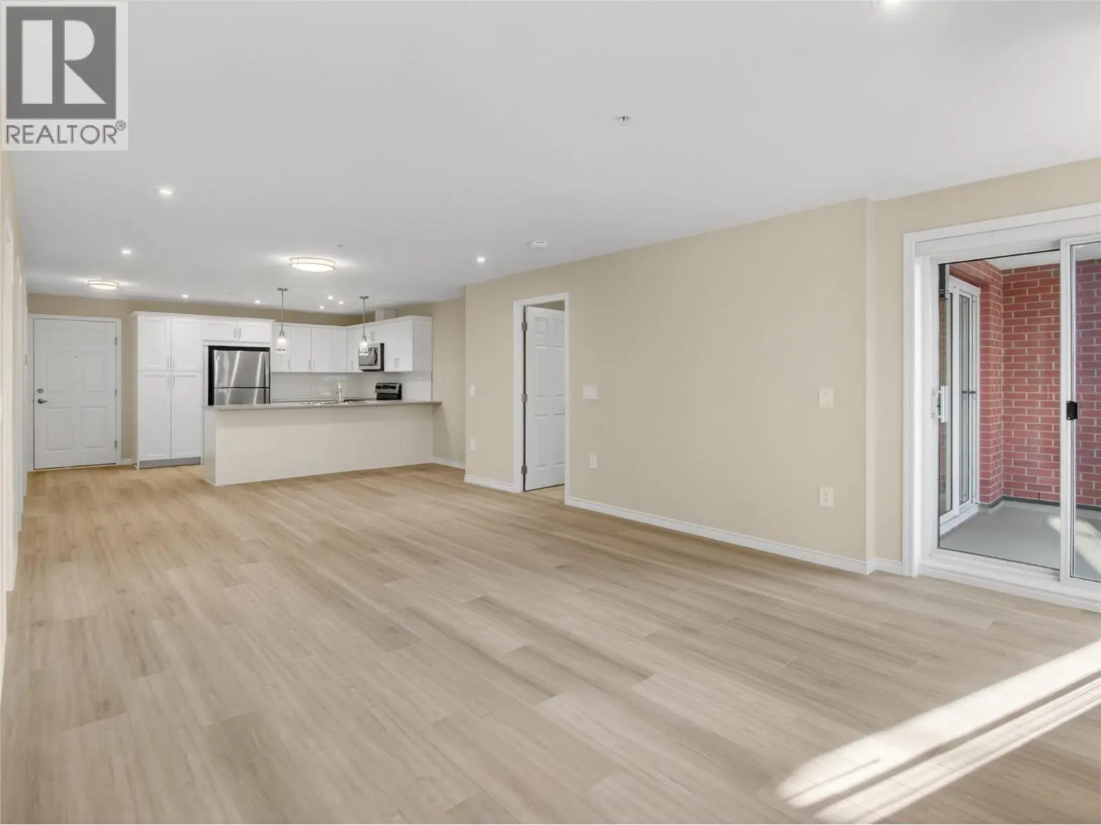 3362 Skaha Lake Road Unit# 604. Penticton, British Columbia