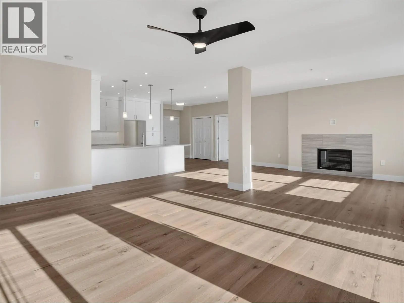 3362 Skaha Lake Road Unit# 1303. Penticton, British Columbia