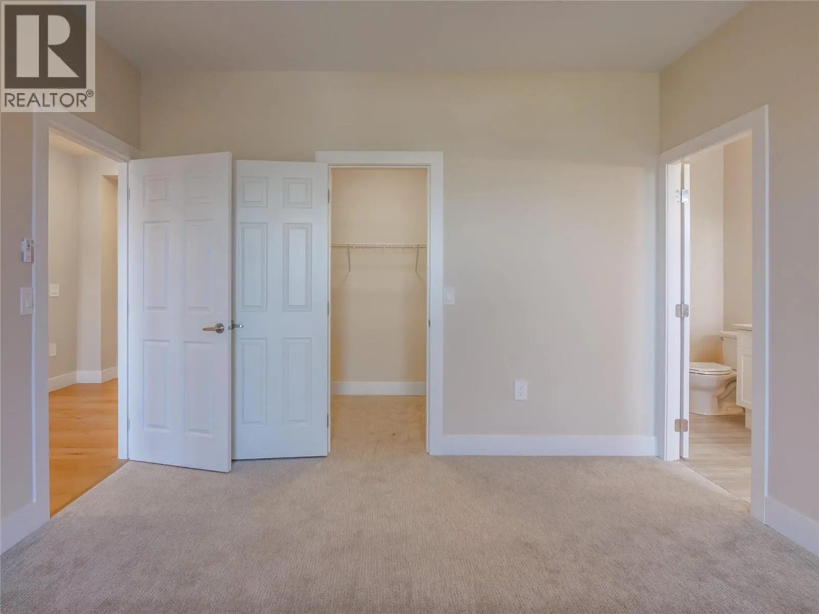 3362 Skaha Lake Road Unit# 1301. Penticton, British Columbia
