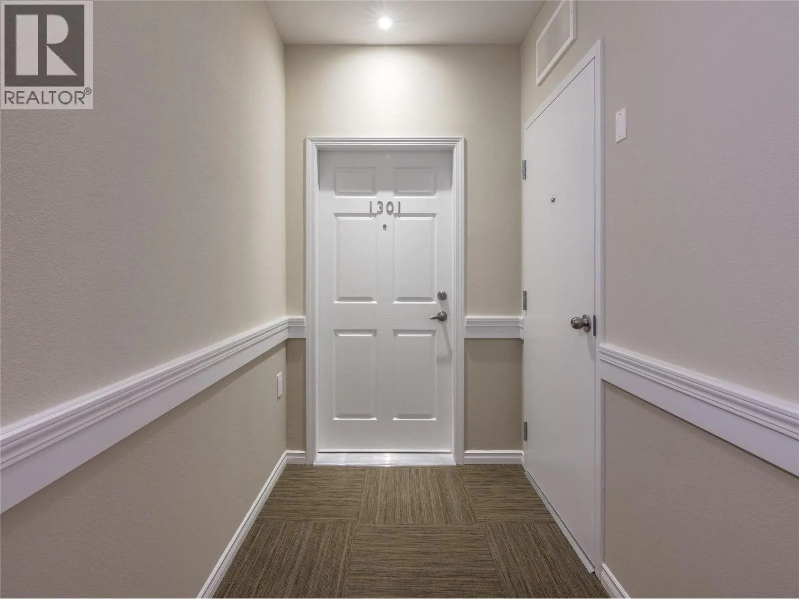 3362 Skaha Lake Road Unit# 1301. Penticton, British Columbia