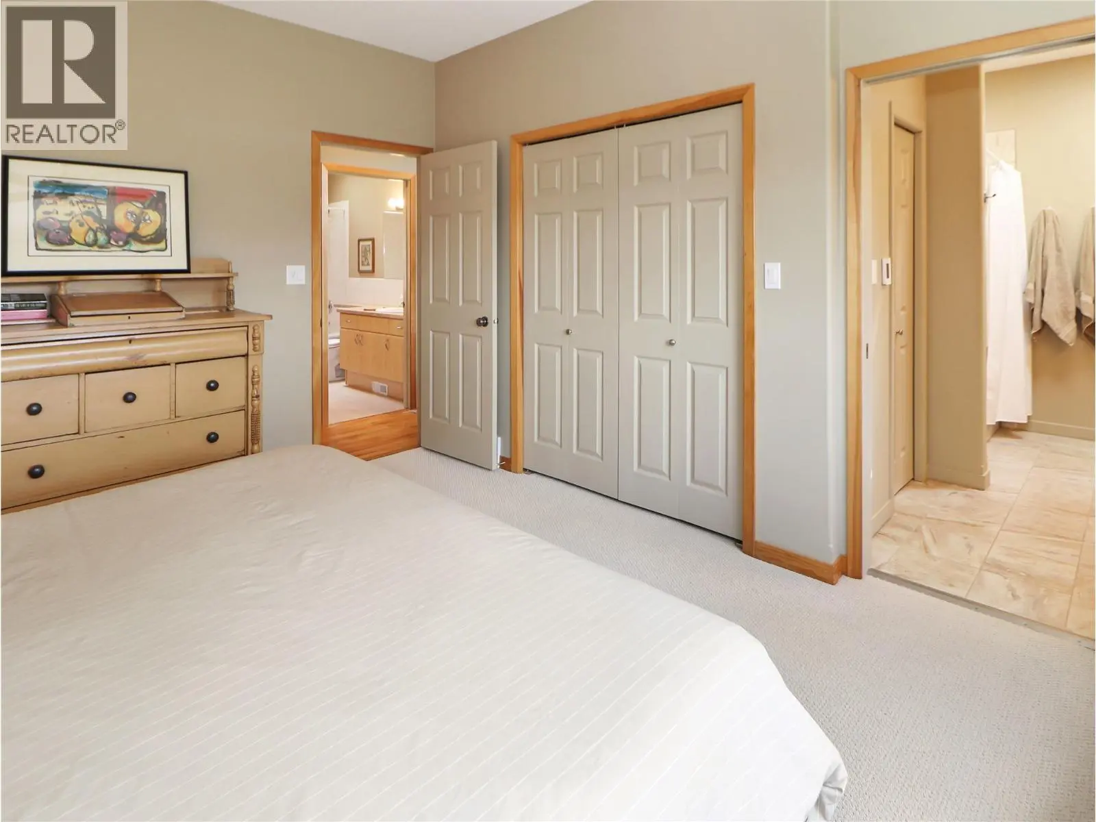 2360/2380 95 Highway. Spillimacheen, British Columbia