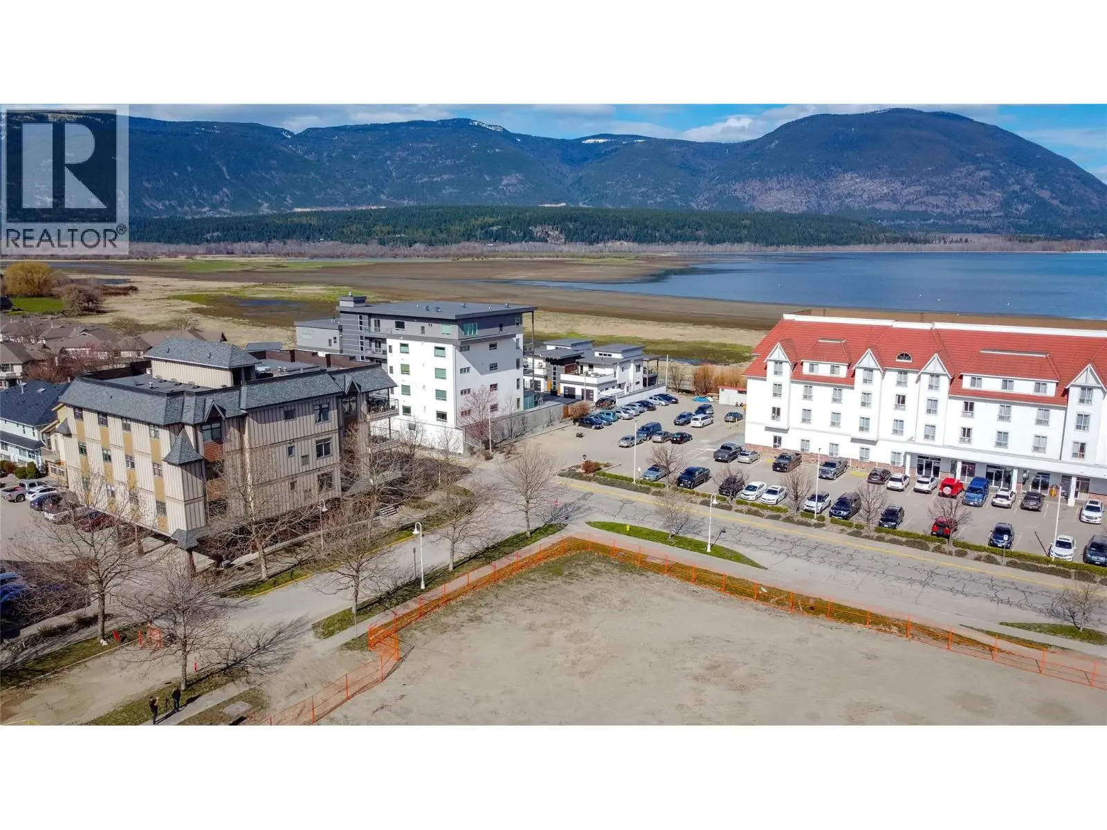 250 Harbourfront Drive Ne. Salmon Arm, British Columbia