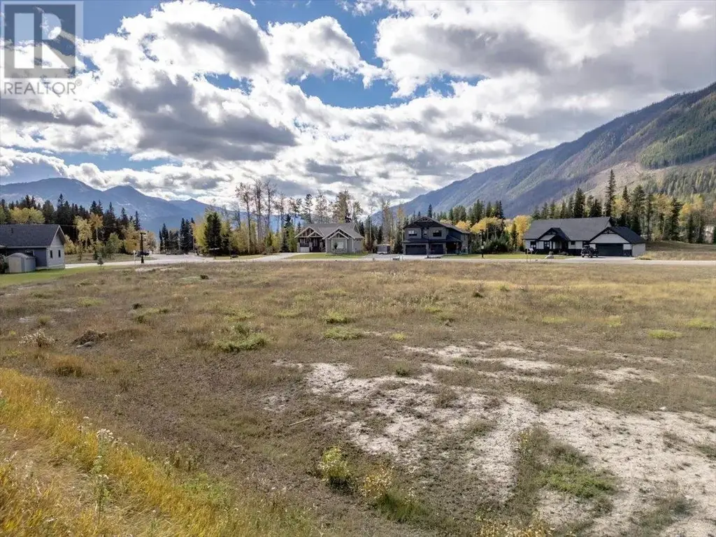 2107 Whiskey Jack Drive, Sparwood