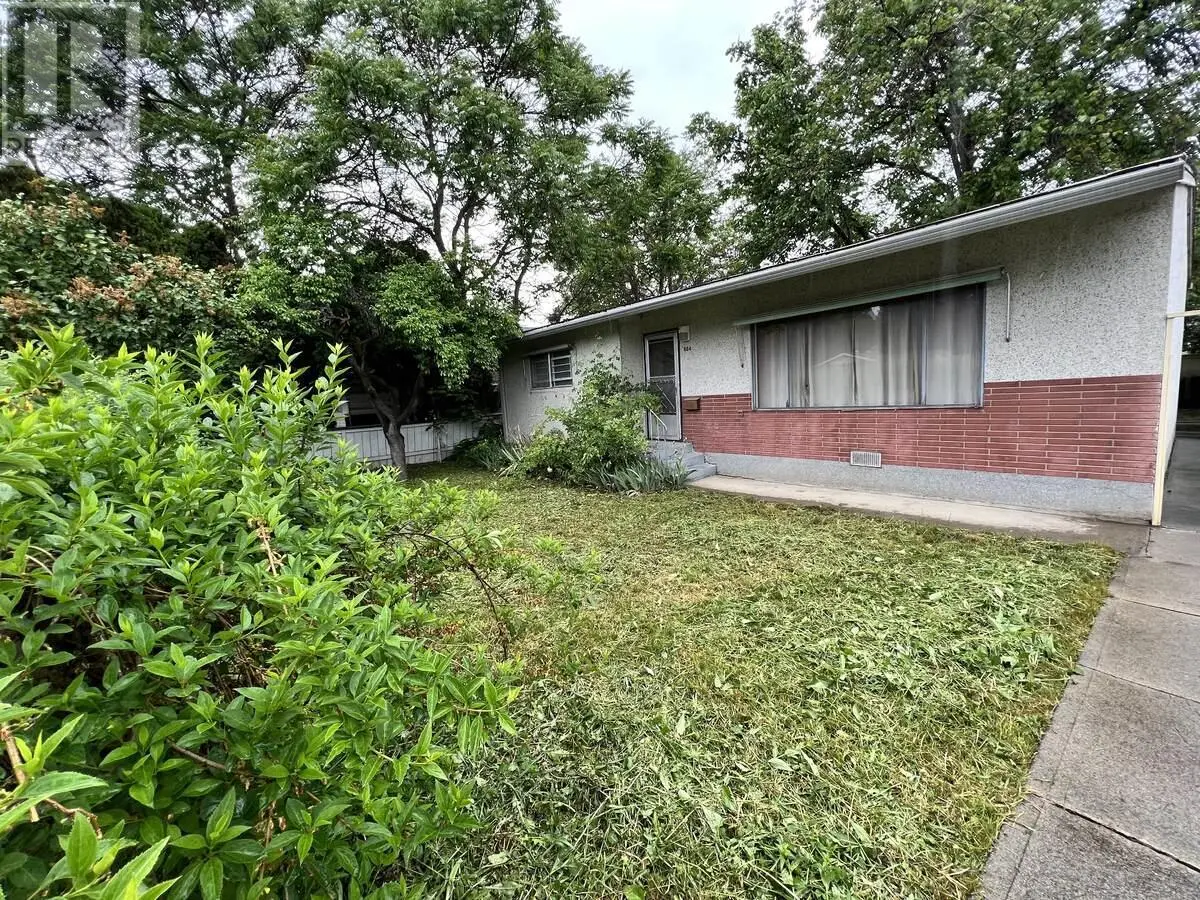 864 Lawson Avenue. Kelowna, British Columbia
