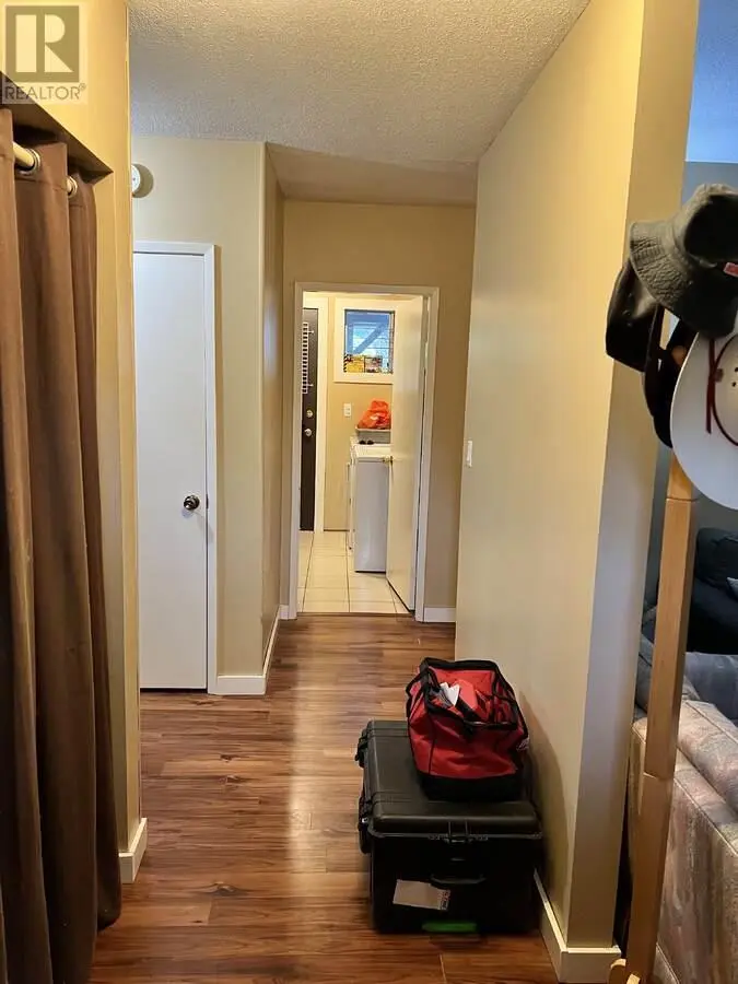 864 Lawson Avenue. Kelowna, British Columbia