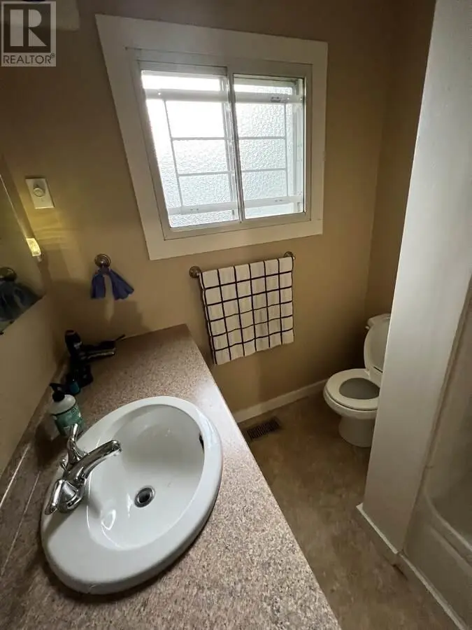 864 Lawson Avenue. Kelowna, British Columbia