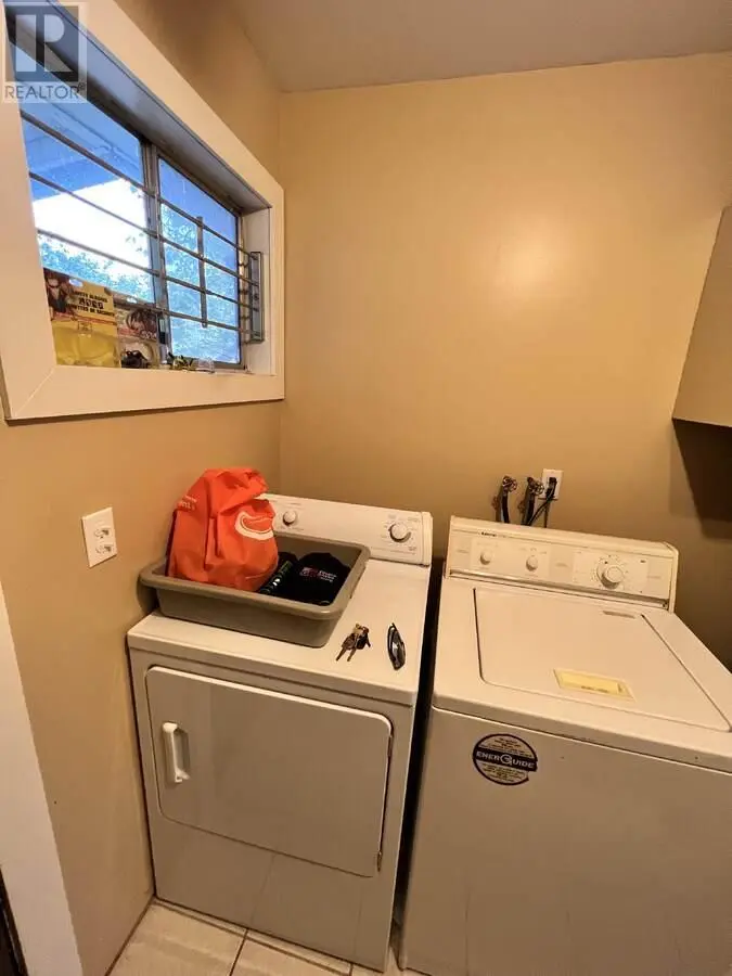 864 Lawson Avenue. Kelowna, British Columbia