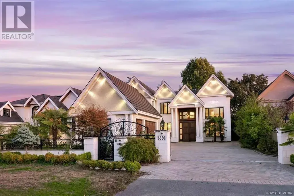 6680 Maple Road, Richmond