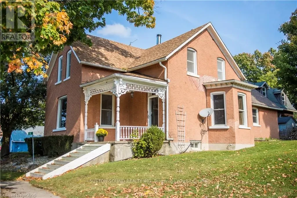 8 Elizabeth Drive, South Bruce Peninsula