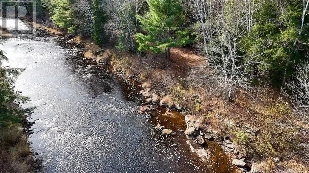 2433 Desherbiers Road, Saint-Ignace