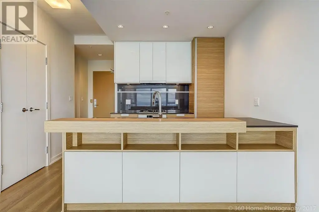 3302 4688 Kingsway, Burnaby