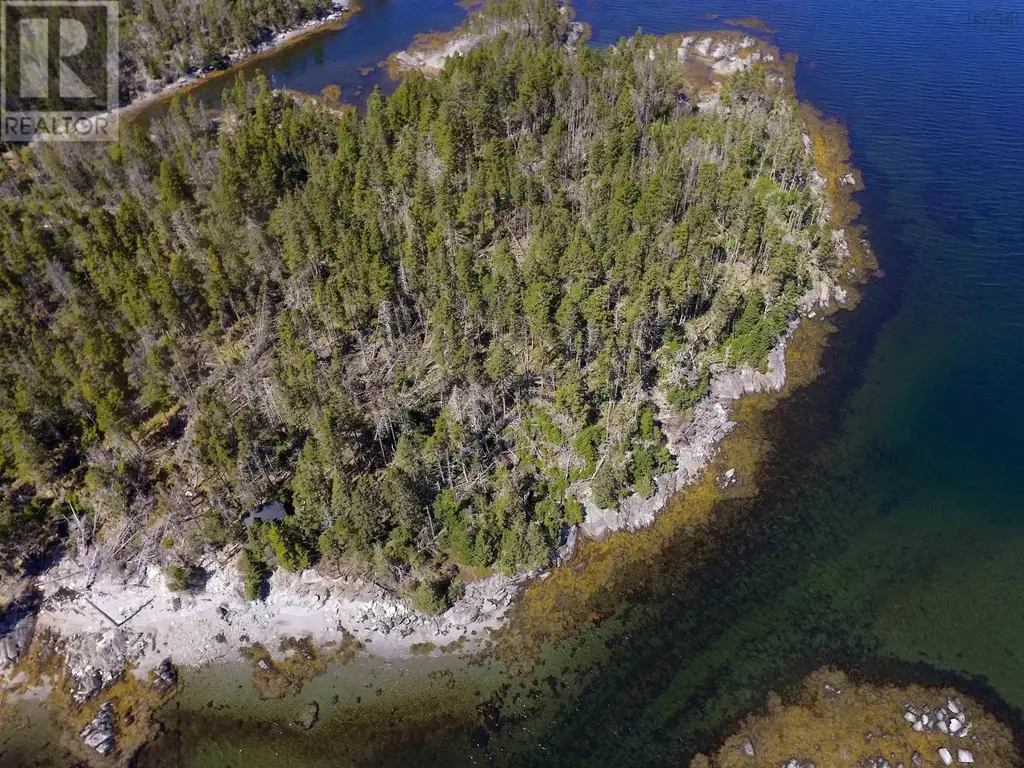 Lot 5 Hirtle Island, Lahave Islands