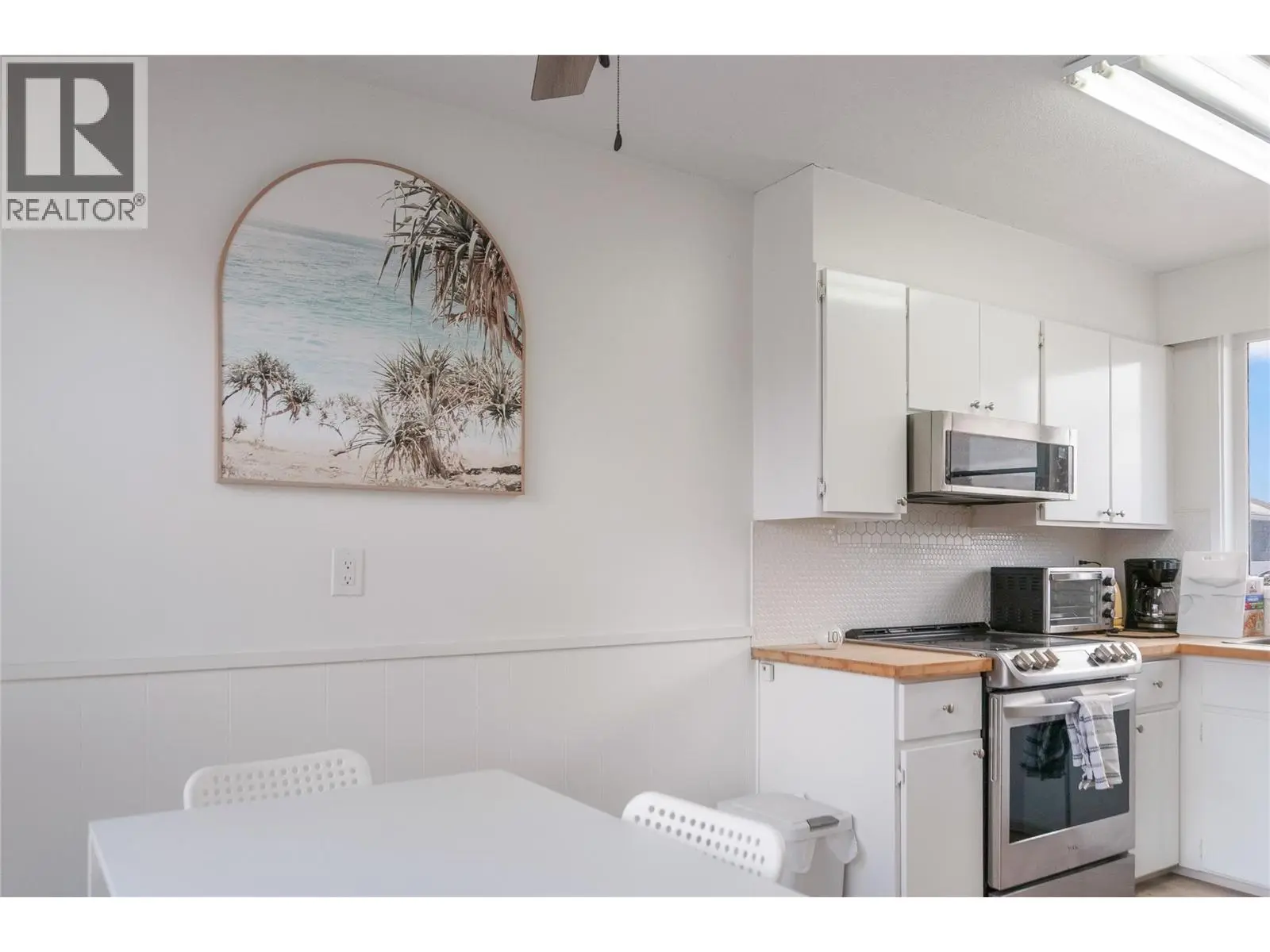 1611 Elm Street E. Kelowna, British Columbia