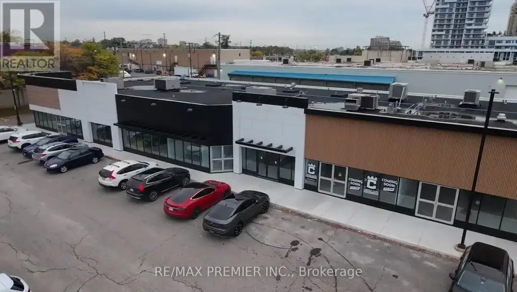 6 - 171 Speers Road, Oakville (QE Queen Elizabeth)