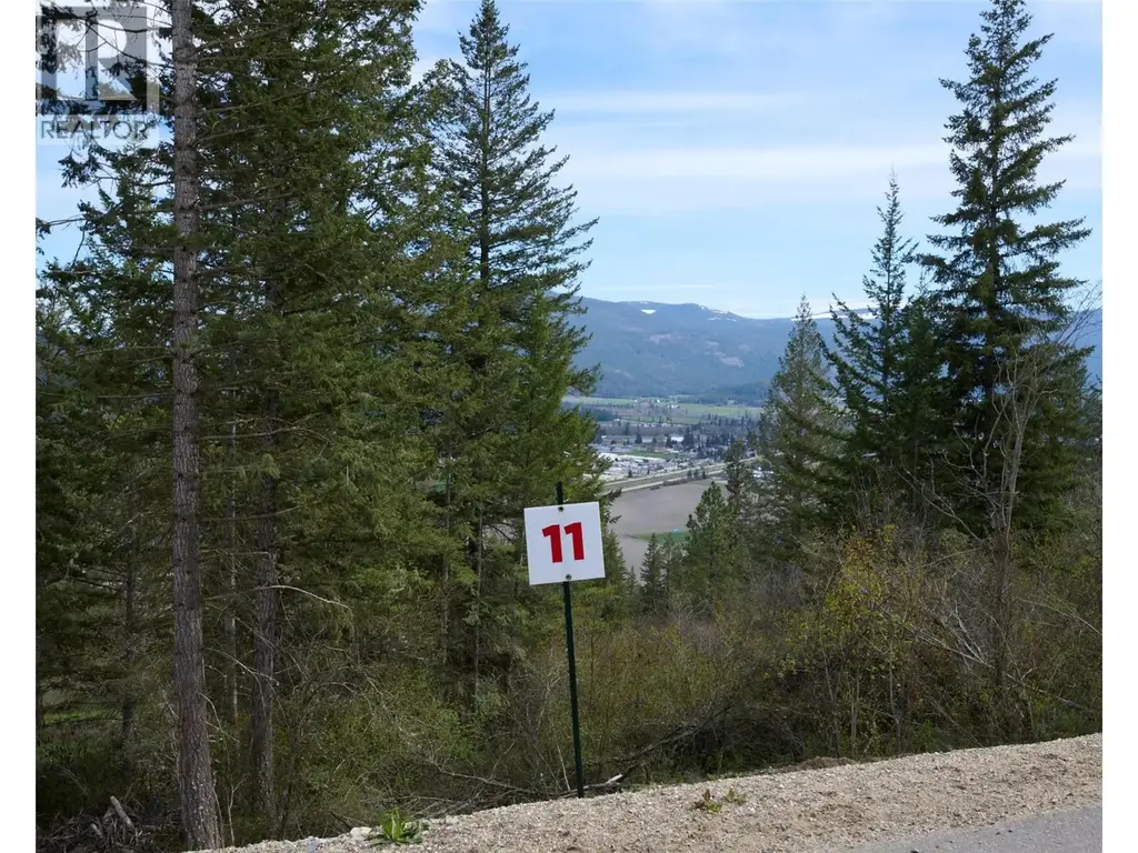 213 Crooked Pine Road, Enderby