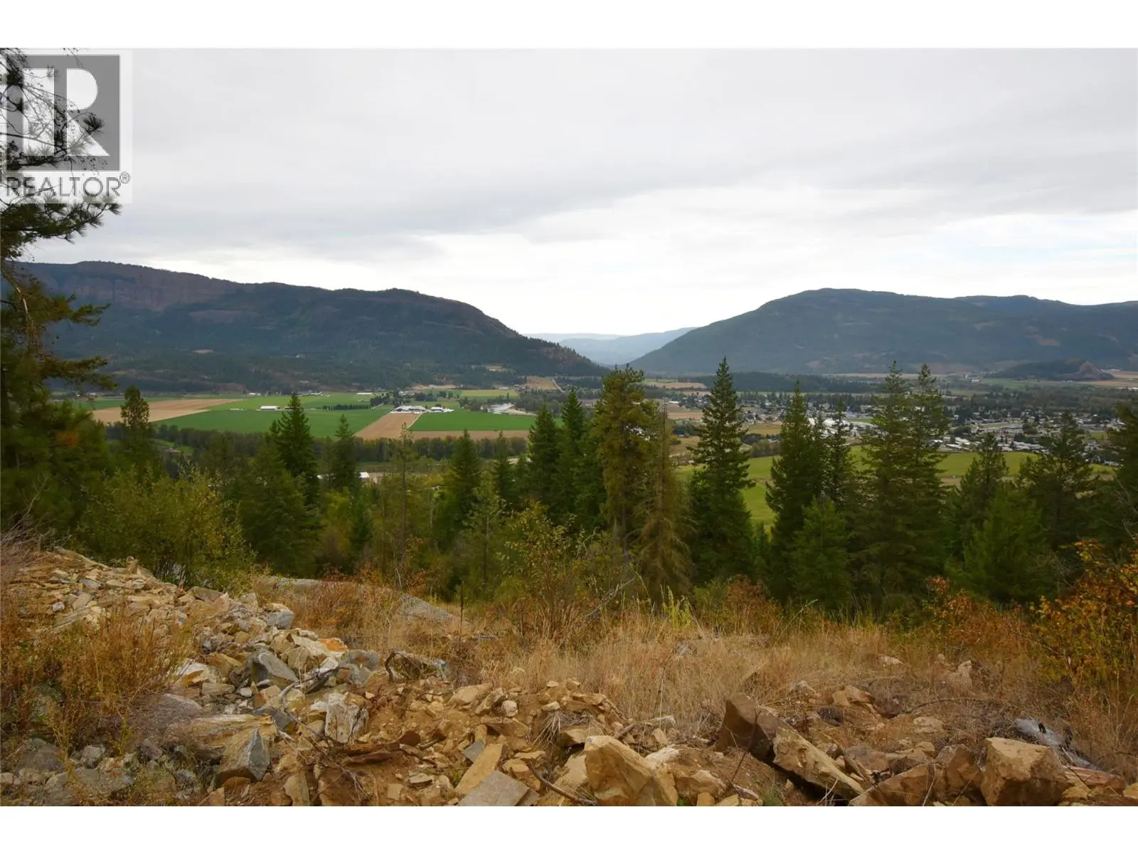 357 Oxbow Place. Enderby, British Columbia