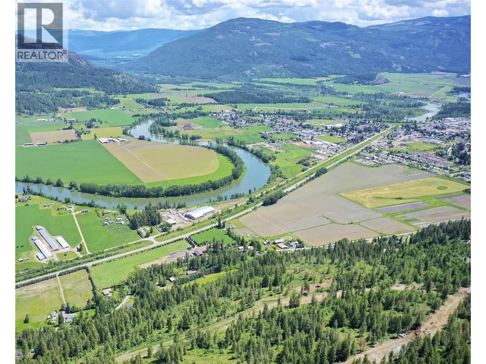 345 Oxbow Place. Enderby, British Columbia