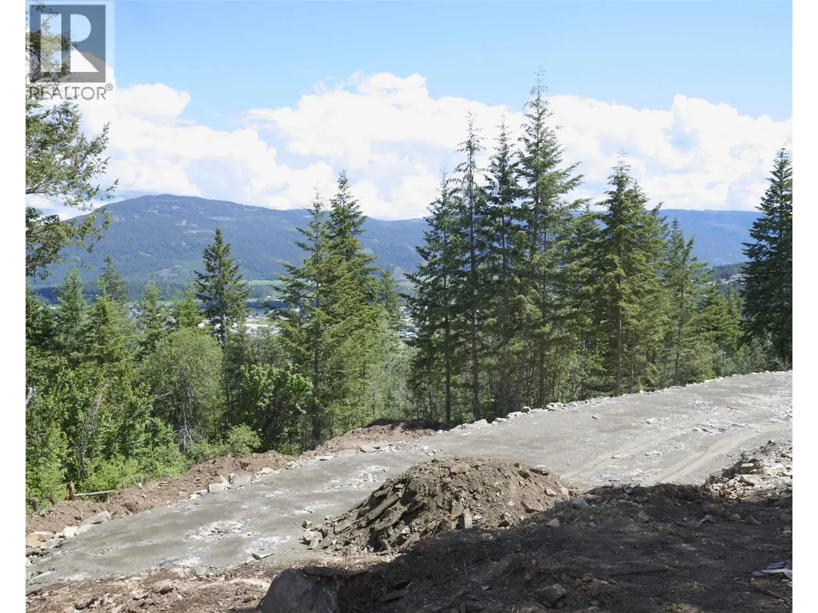 345 Oxbow Place. Enderby, British Columbia