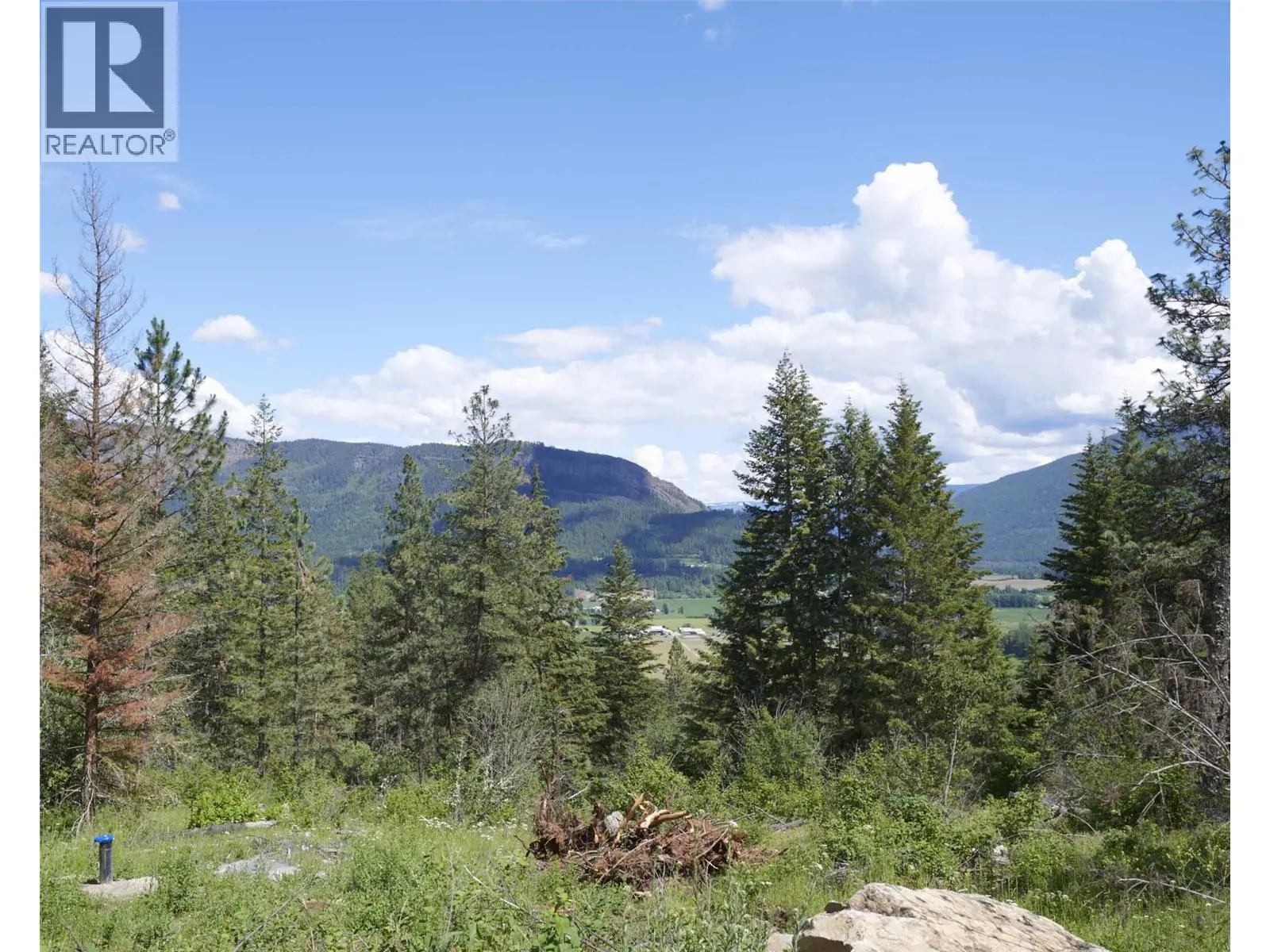 345 Oxbow Place. Enderby, British Columbia