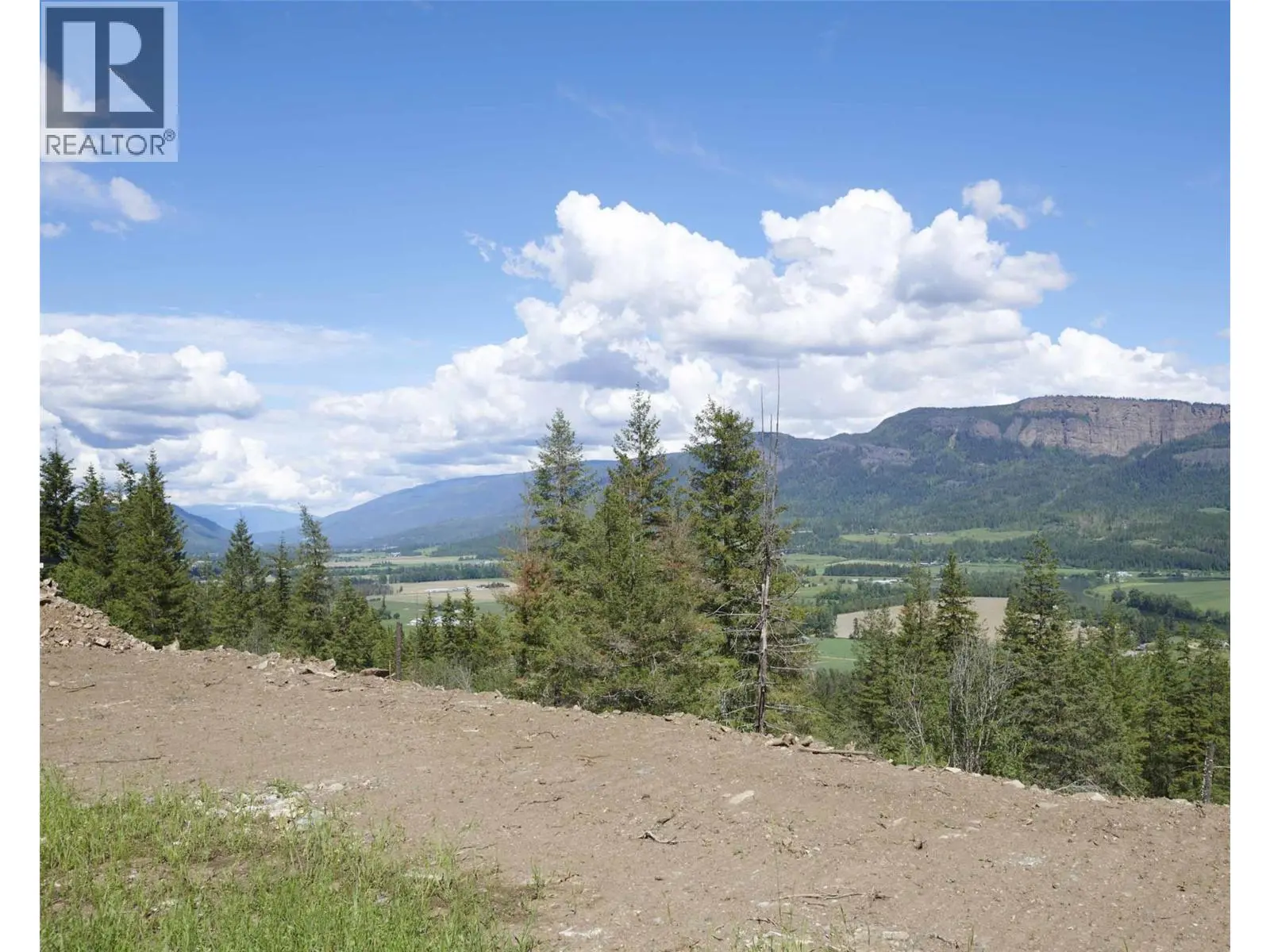 339 Oxbow Place. Enderby, British Columbia